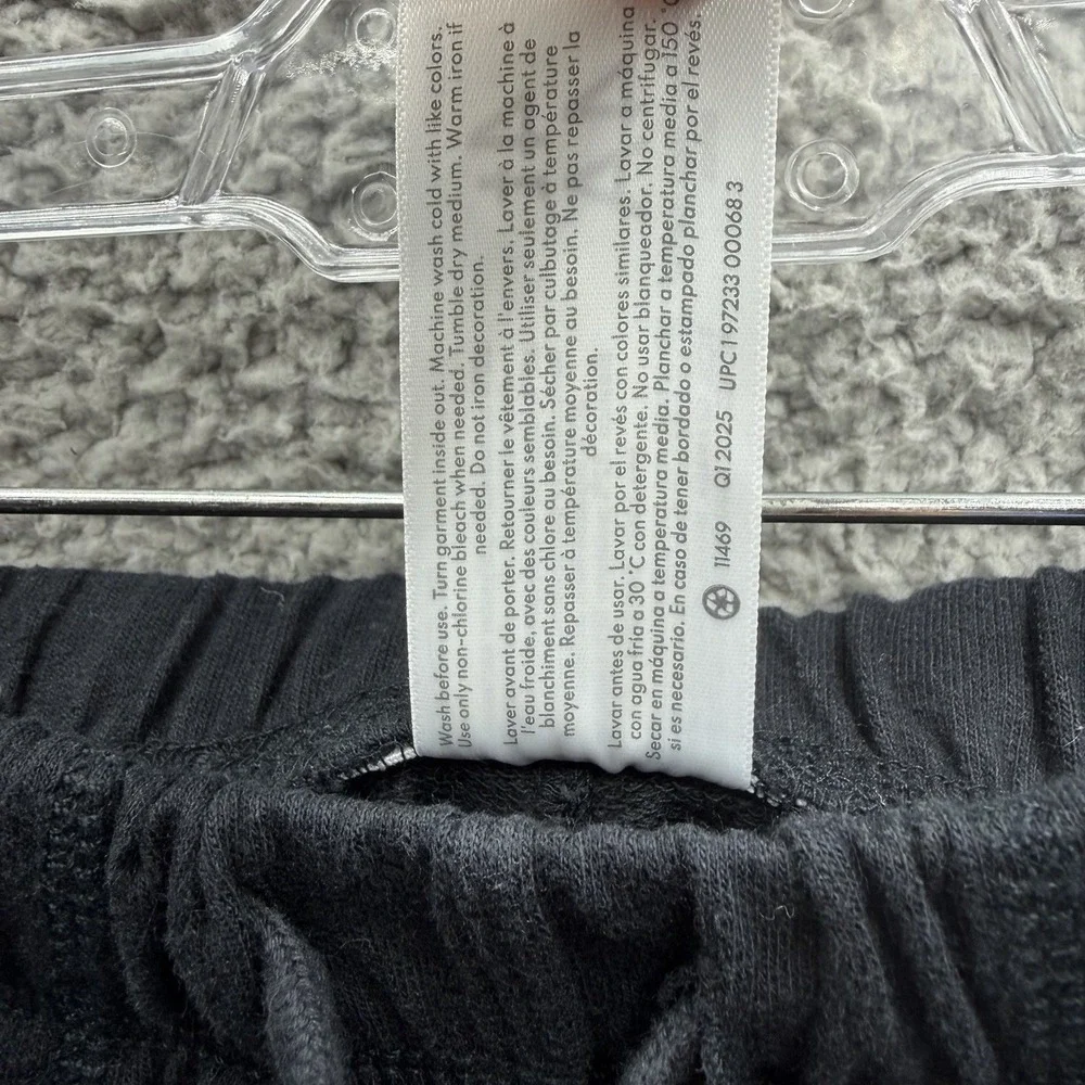 Carters Shorts Toddler Boys Size 4T Black Cotten Blend Shorts Size 4T